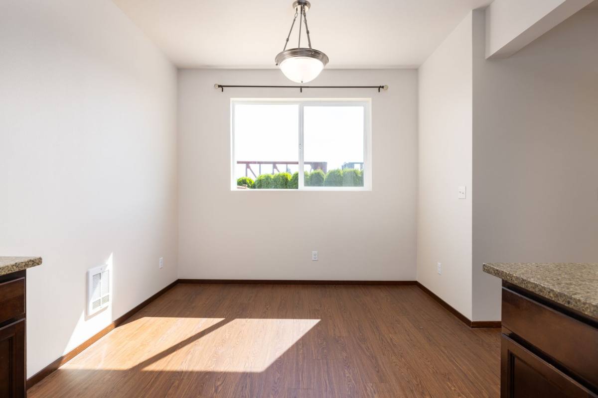 Townhouse for rent at 567 569 Neff Circle, Burlington, WA 98233
