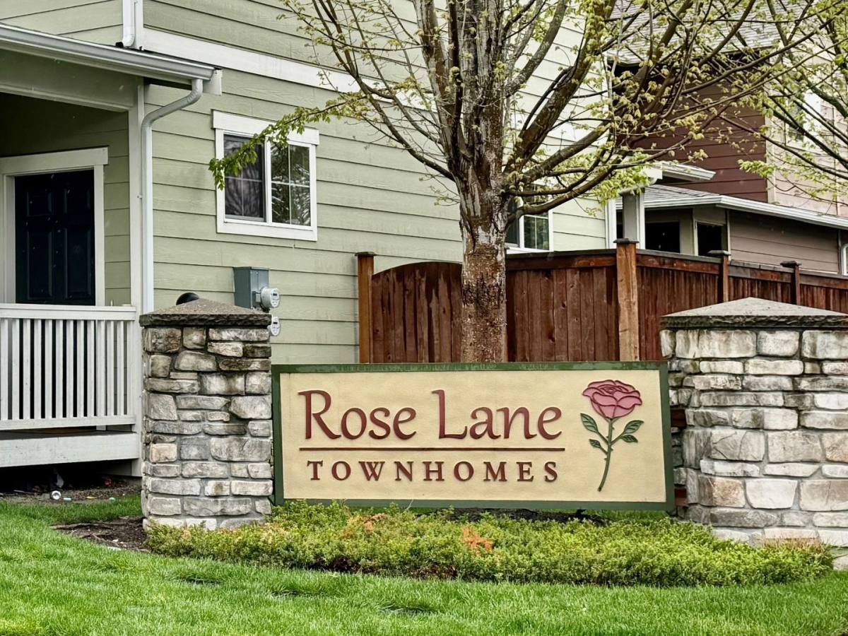 Townhouse for rent at 567 569 Neff Circle, Burlington, WA 98233