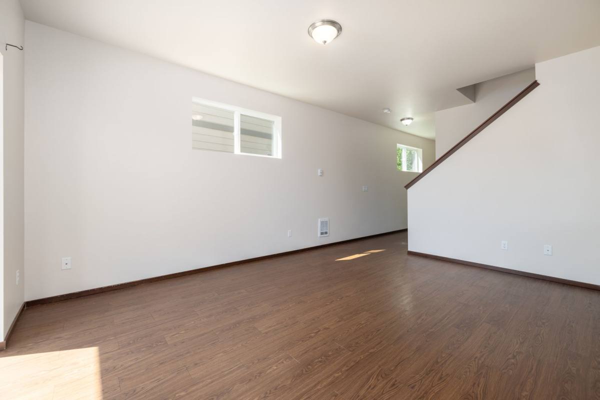 Townhouse for rent at 567 569 Neff Circle, Burlington, WA 98233