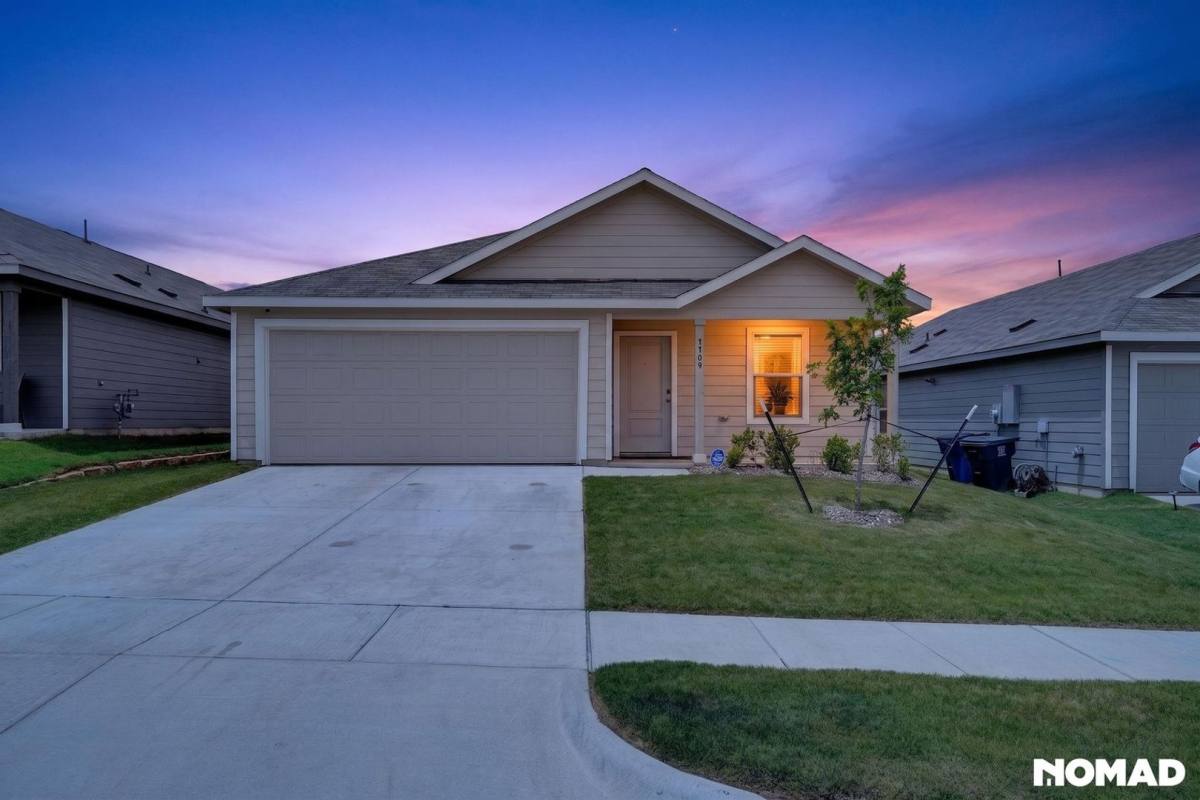 House for rent at 7709 Reese St, Dallas, TX 75241