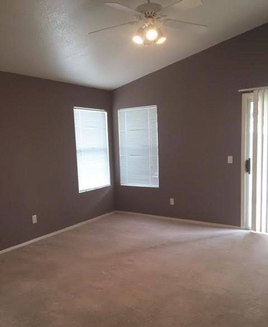 House for rent at 7078 W Hunnington Dr, Tucson, AZ 85743