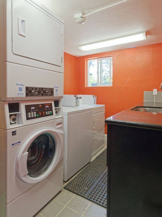 Apartment for rent at 2828 College Ave #14, Berkeley, CA 94705