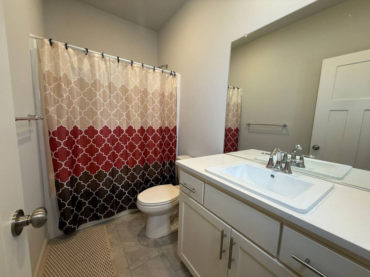 House for rent at 4057 SW Reindeer Ave, Redmond, OR 97756