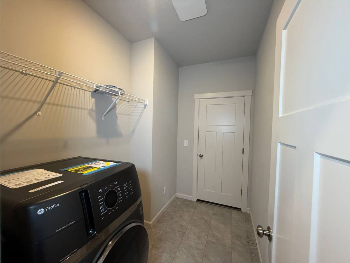 House for rent at 4057 SW Reindeer Ave, Redmond, OR 97756