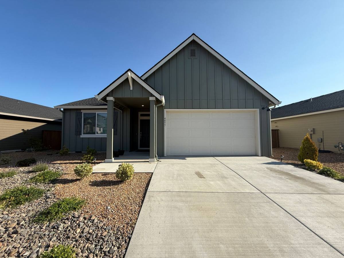 House for rent at 4057 SW Reindeer Ave, Redmond, OR 97756