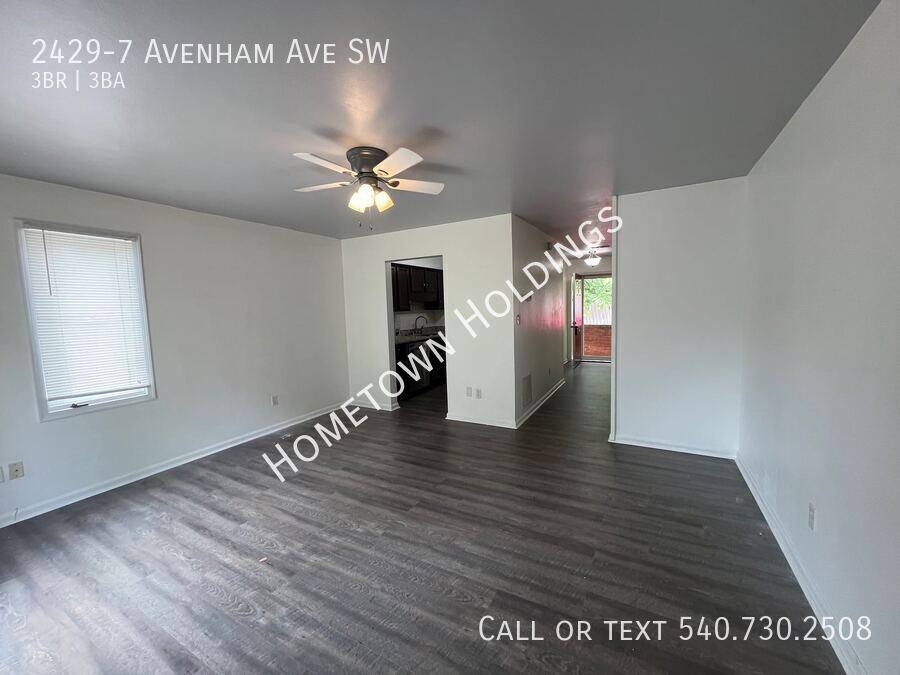 House for rent at 2429-7 Avenham Ave SW, Roanoke, VA 24014