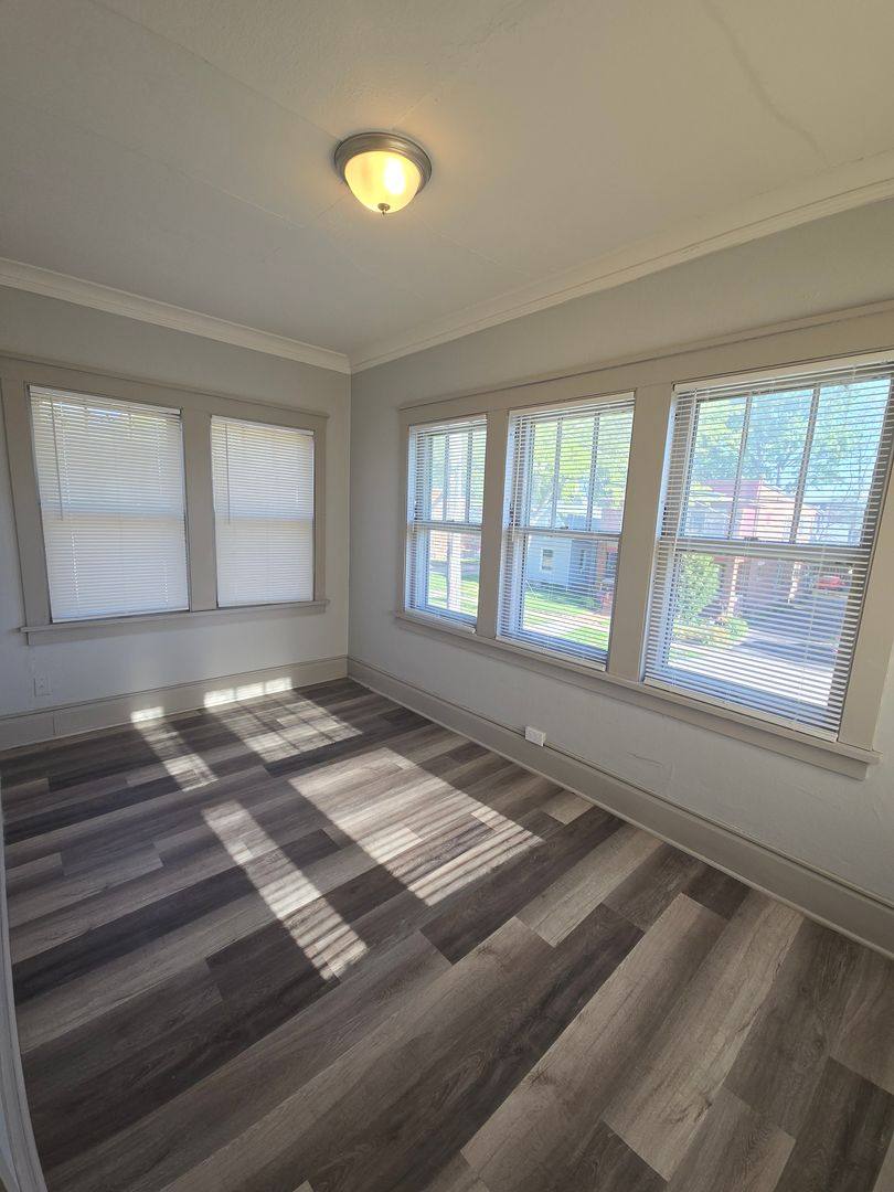Apartment for rent at 1531-1533 12th Ave, Rockford, IL 61104