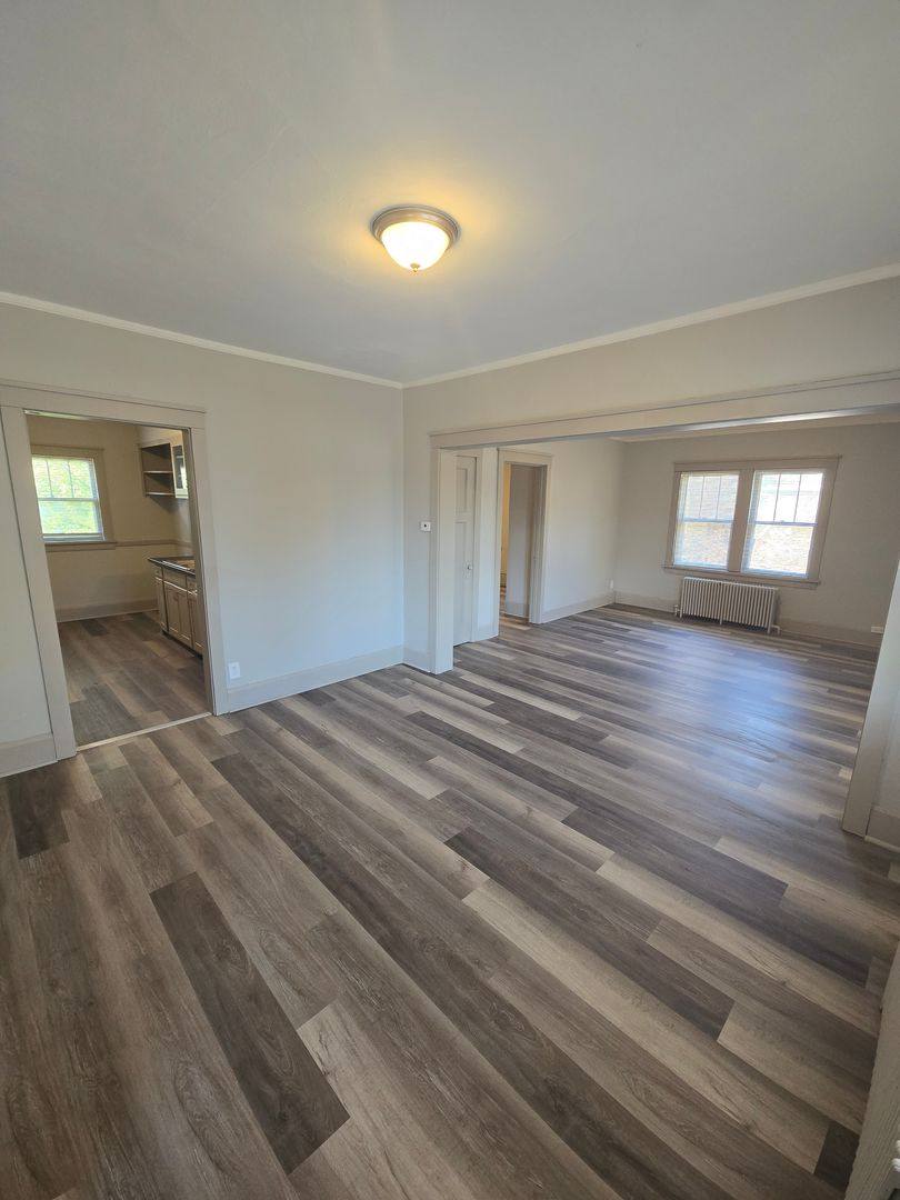 Apartment for rent at 1531-1533 12th Ave, Rockford, IL 61104