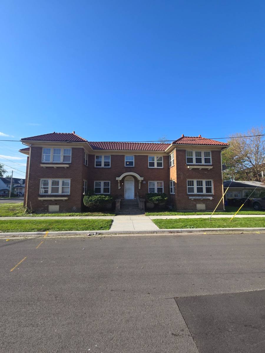 Apartment for rent at 1531-1533 12th Ave, Rockford, IL 61104