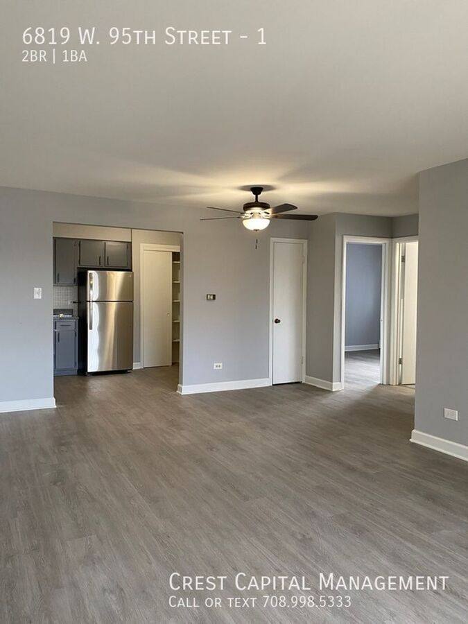 Apartment for rent at 6819 W 95th St #16, Oak Lawn, IL 60453