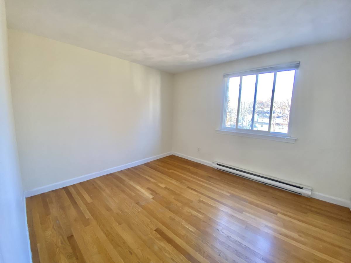 Apartment for rent at 1799 Centre St, West Roxbury, MA 02132