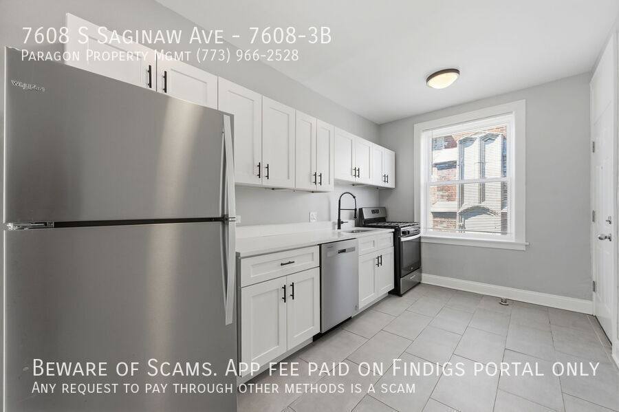 Apartment for rent at 7608 S Saginaw Ave #3B, Chicago, IL 60649