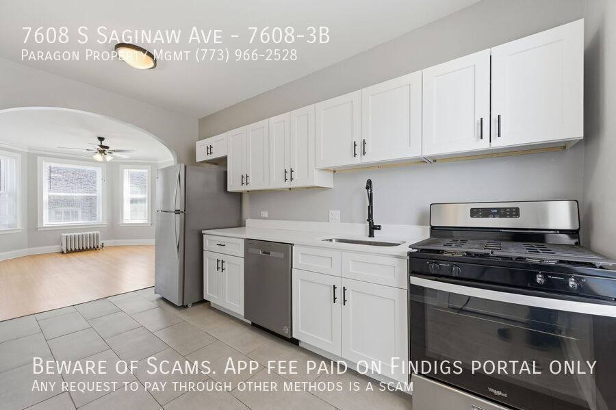 Apartment for rent at 7608 S Saginaw Ave #3B, Chicago, IL 60649