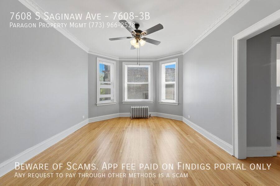Apartment for rent at 7608 S Saginaw Ave #3B, Chicago, IL 60649