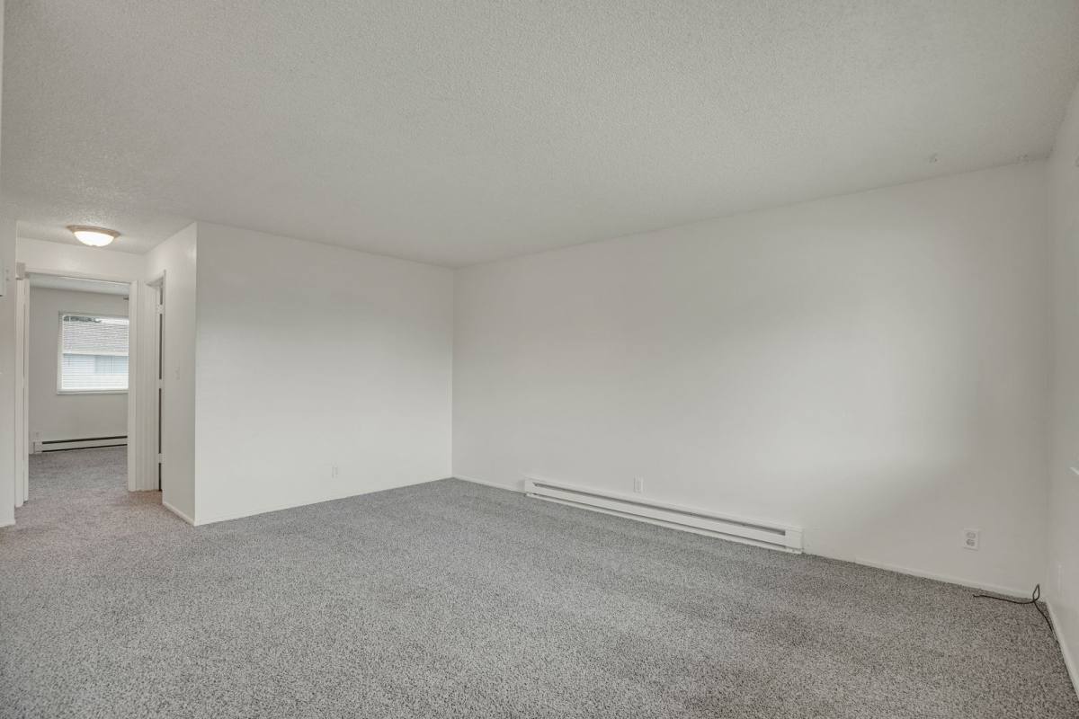 Apartment for rent at 625 34th Avenue, SE, Albany, OR 97322