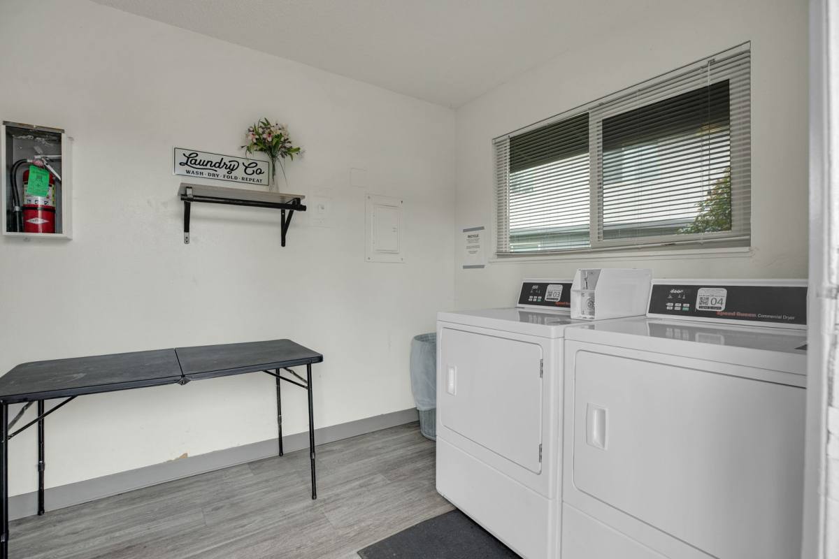 Apartment for rent at 625 34th Avenue, SE, Albany, OR 97322