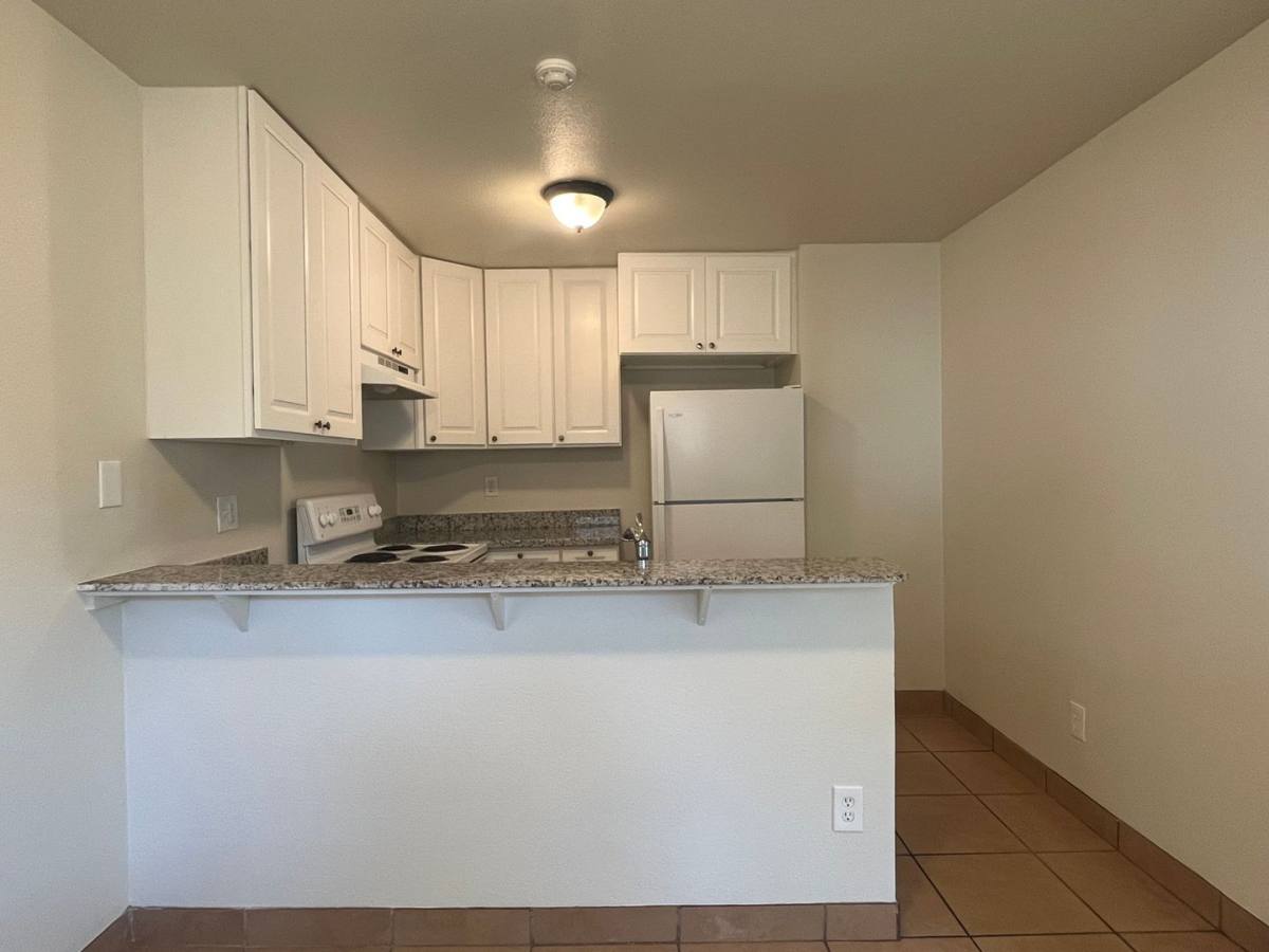 Apartment for rent at 2555 W Steele Lane, Santa Rosa, CA 95403