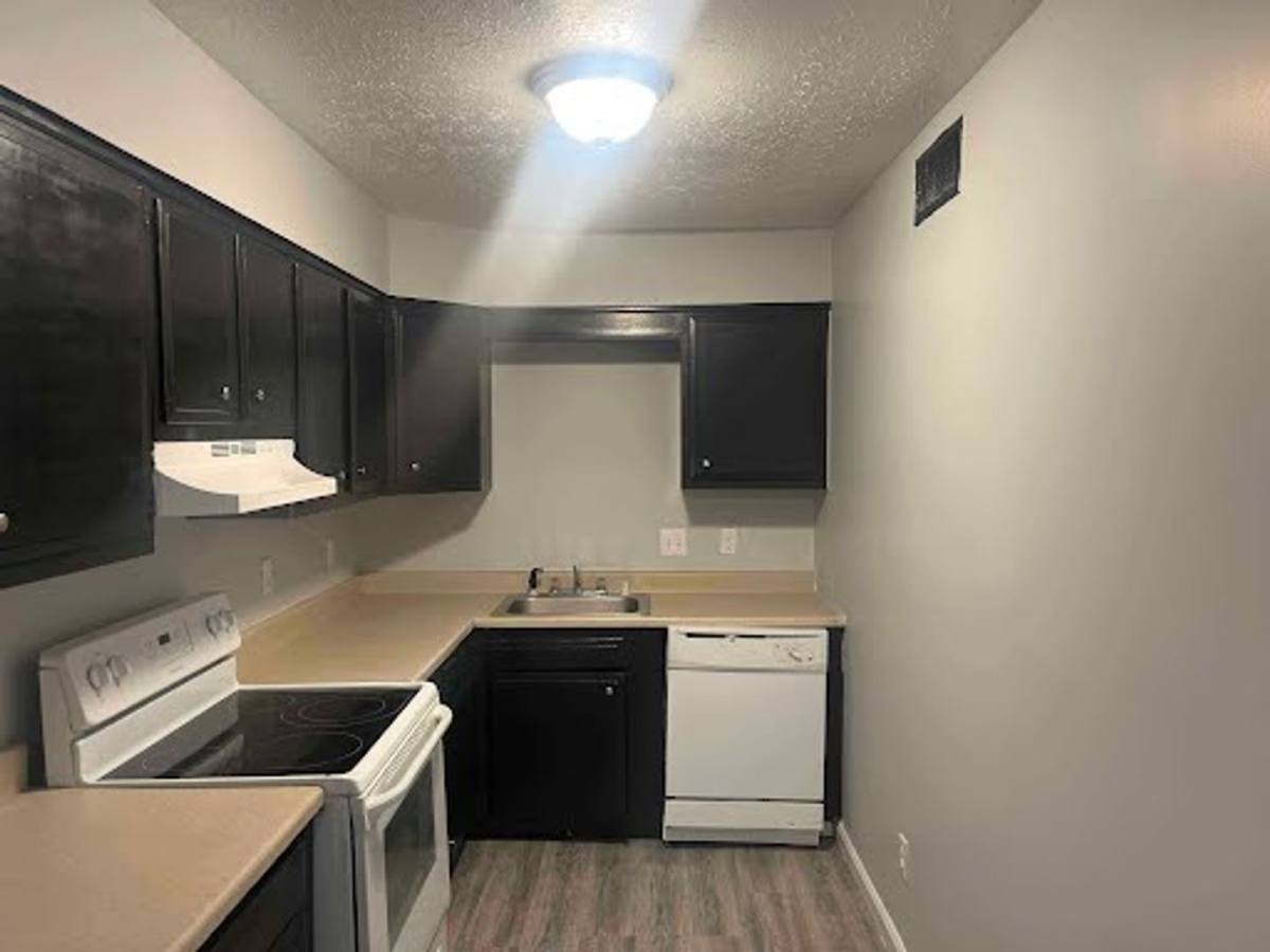 Apartment for rent at 100 Pear Orchard Estates Dr, Elizabethtown, KY 42701