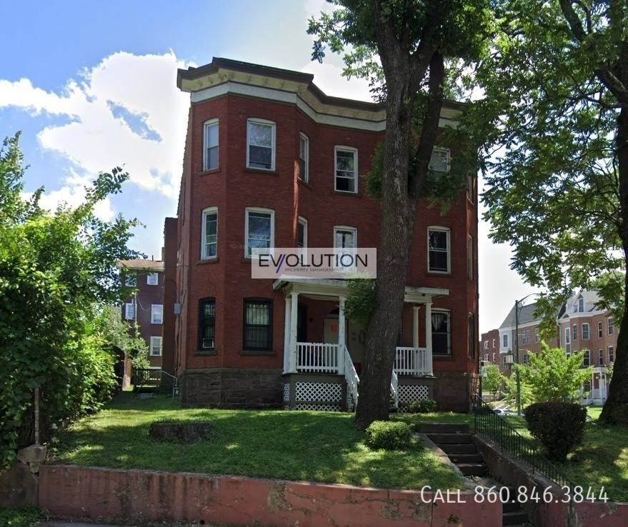 Apartment for rent at 146 Park Terrace #2, Hartford, CT 06106
