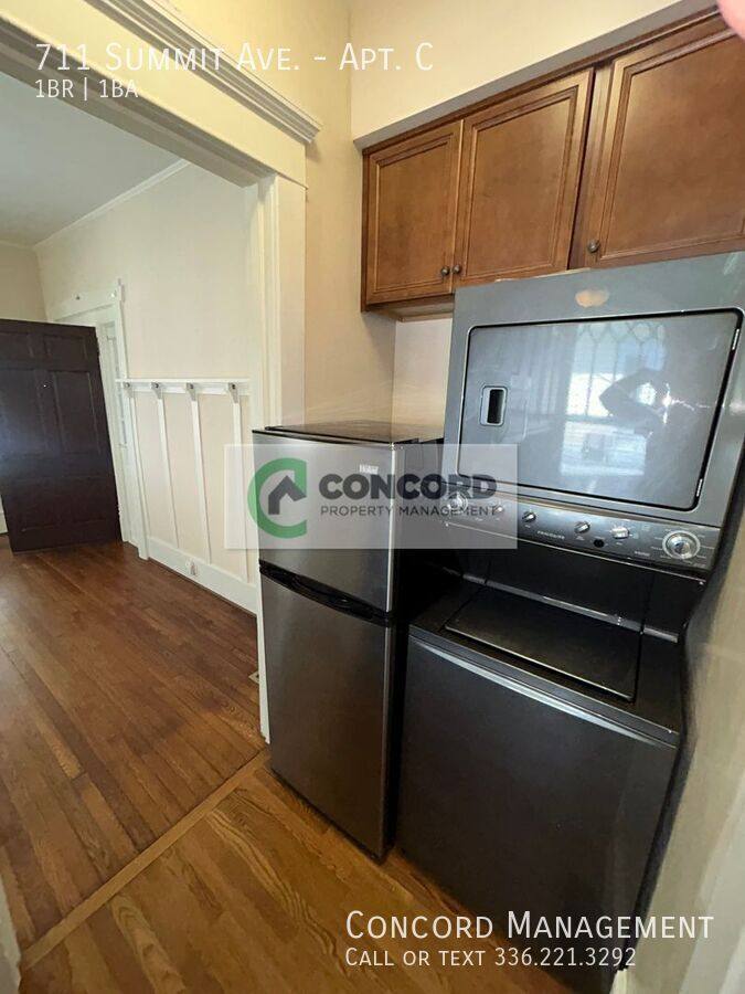 Apartment for rent at 711 Summit Ave #C, Greensboro, NC 27405