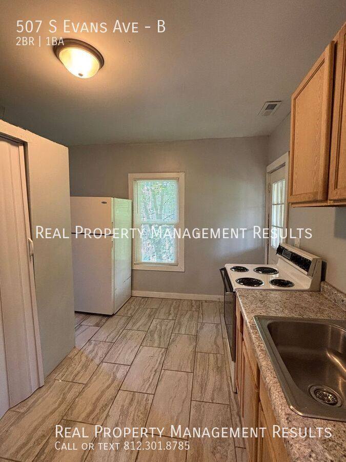Apartment for rent at 507 S Evans Ave #B, Evansville, IN 47713
