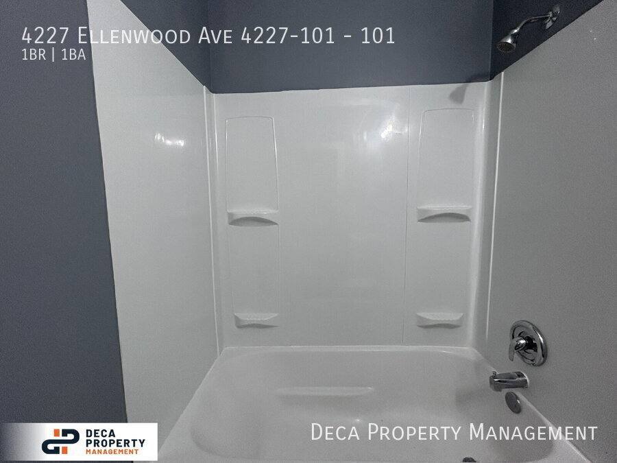 Apartment for rent at 4227 Ellenwood Ave #101, Saint Louis, MO 63116