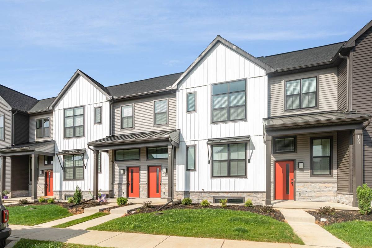 Townhouse for rent at 102 Stickley Dr, Mechanicsburg, PA 17055