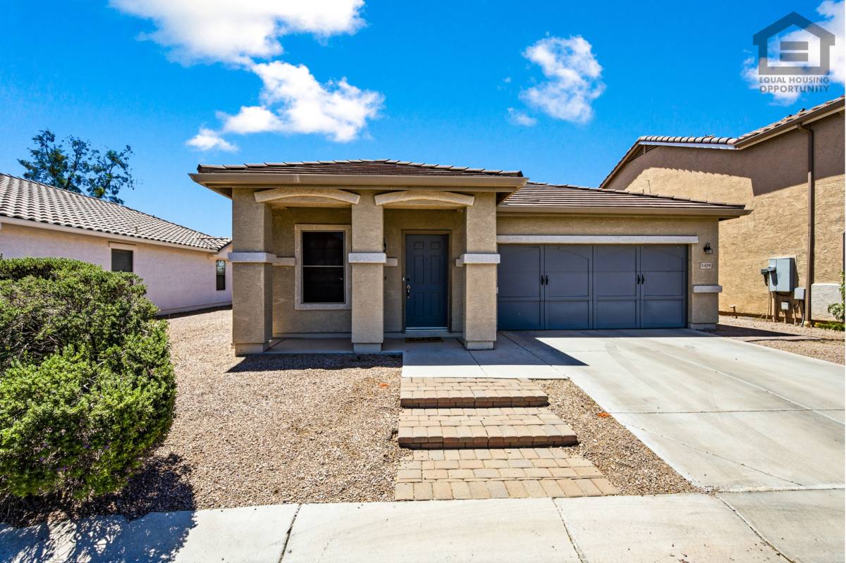 House for rent at 1328 S Bridgegate Dr, Gilbert, AZ 85296