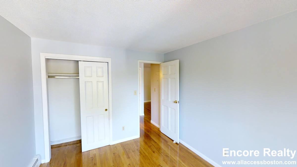 Apartment for rent at 14 Murdock St #2-5, Somerville, MA 02145