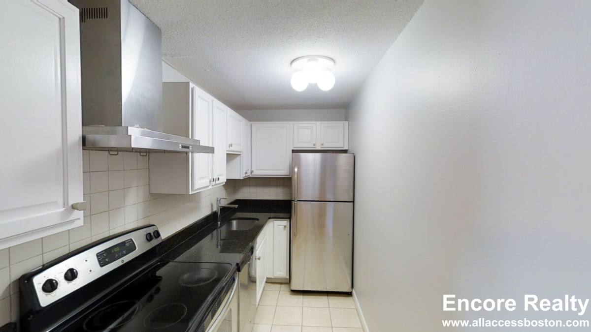 Apartment for rent at 14 Murdock St #2-5, Somerville, MA 02145