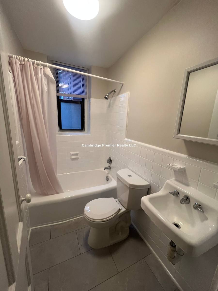 1010 Massachusetts Ave #5, Cambridge, MA 02138 - Apartment for Rent - Image 7
