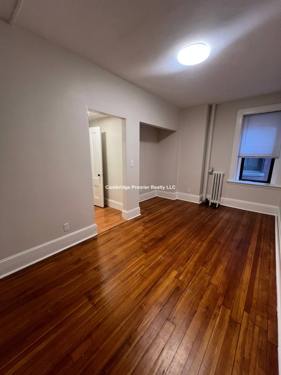 1010 Massachusetts Ave #5, Cambridge, MA 02138 - Apartment for Rent - Image 2