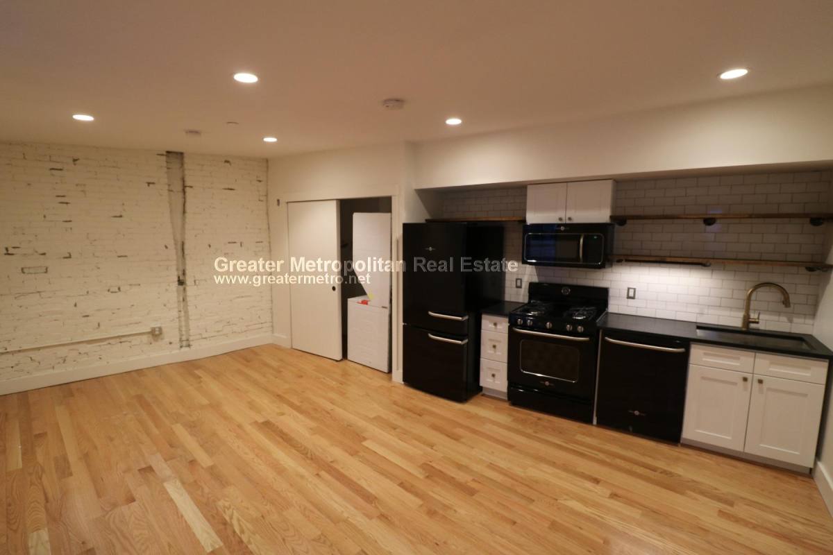 Apartment for rent at 280 N St #2, Boston, MA 02109