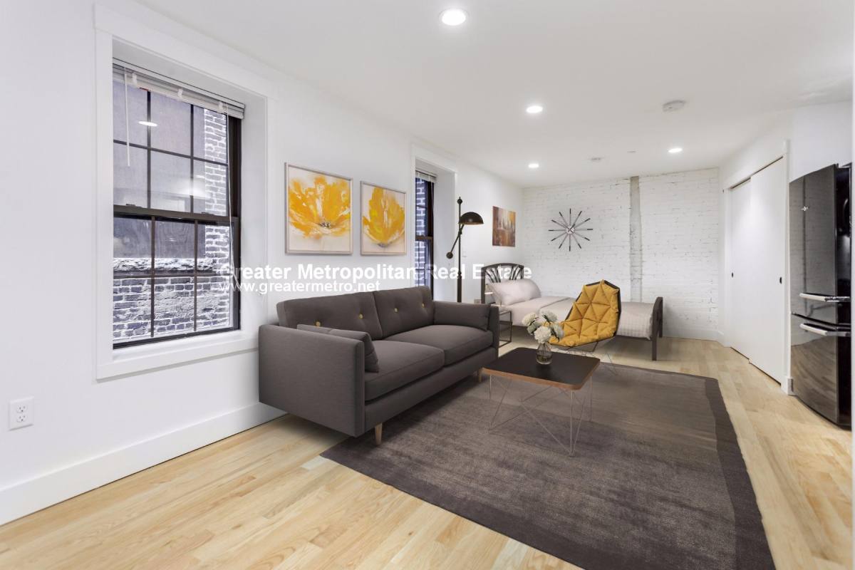 Apartment for rent at 280 N St #2, Boston, MA 02109