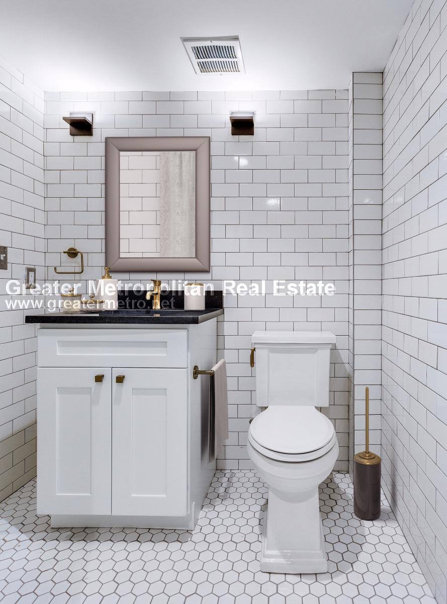 Apartment for rent at 280 N St #2, Boston, MA 02109