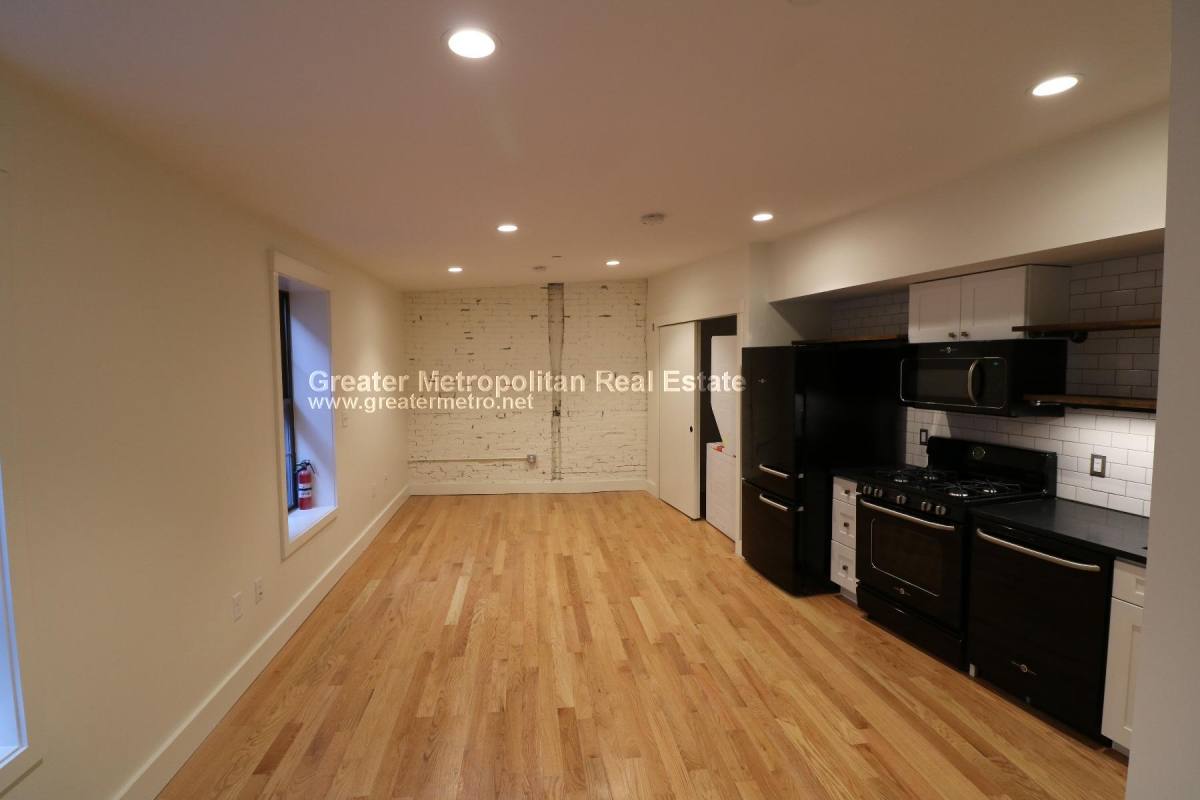 Apartment for rent at 280 N St #2, Boston, MA 02109