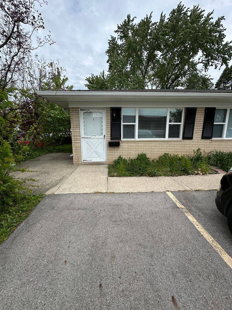 Apartment for rent at 1805 Westplains Dr, Goshen, IN 46526