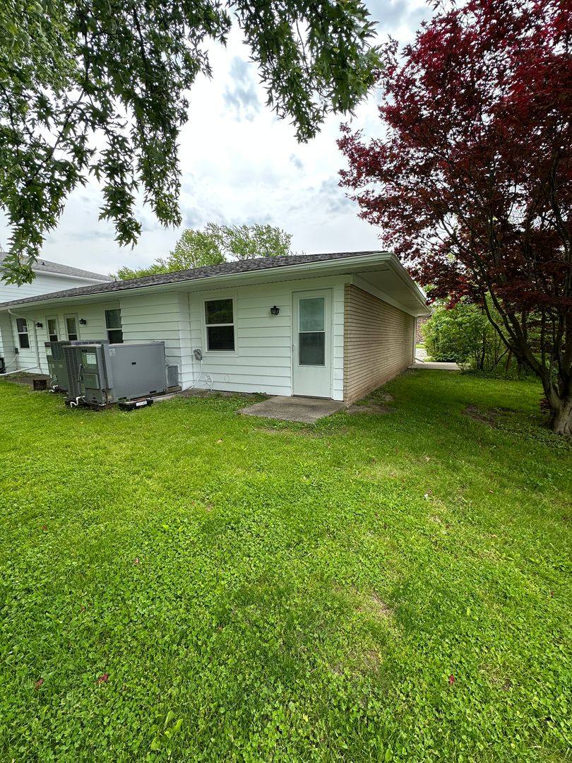Apartment for rent at 1805 Westplains Dr, Goshen, IN 46526
