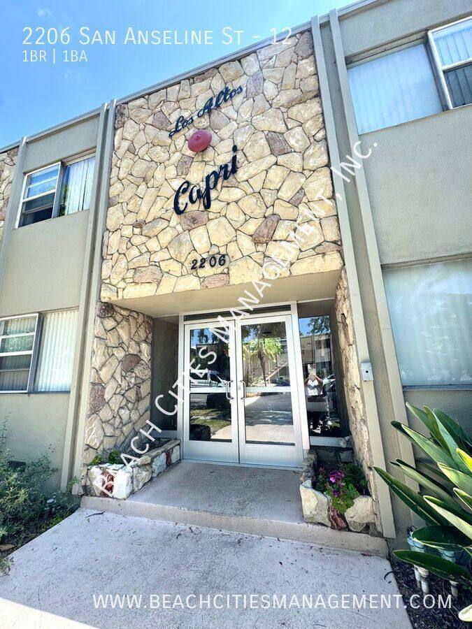 Apartment for rent at 2206 San Anseline St #12, Long Beach, CA 90815