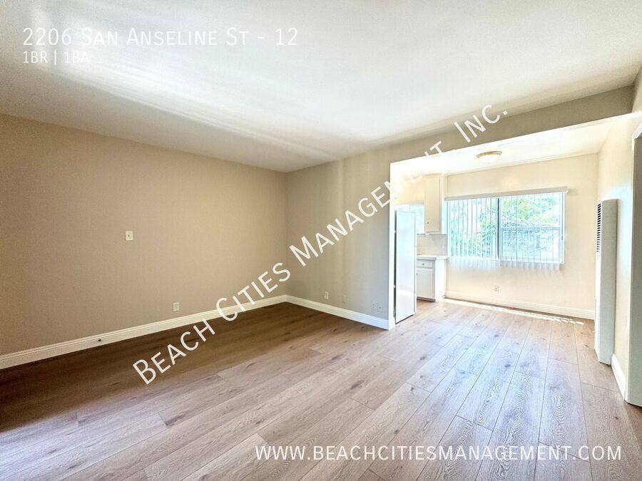 Apartment for rent at 2206 San Anseline St #12, Long Beach, CA 90815