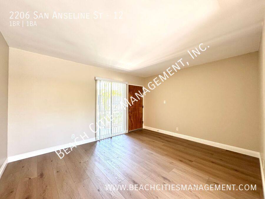 Apartment for rent at 2206 San Anseline St #12, Long Beach, CA 90815