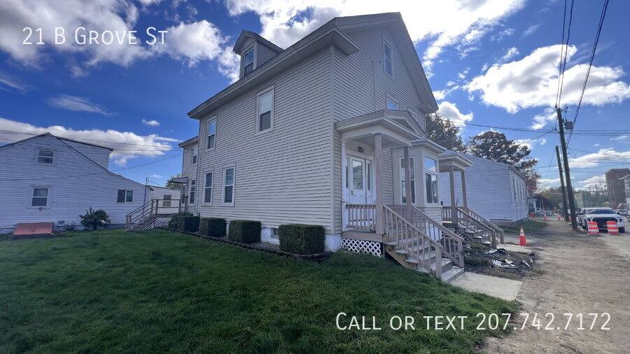 Apartment for rent at 21 B Grove St, Dover, NH 03820
