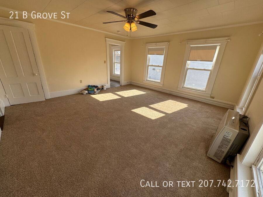 Apartment for rent at 21 B Grove St, Dover, NH 03820