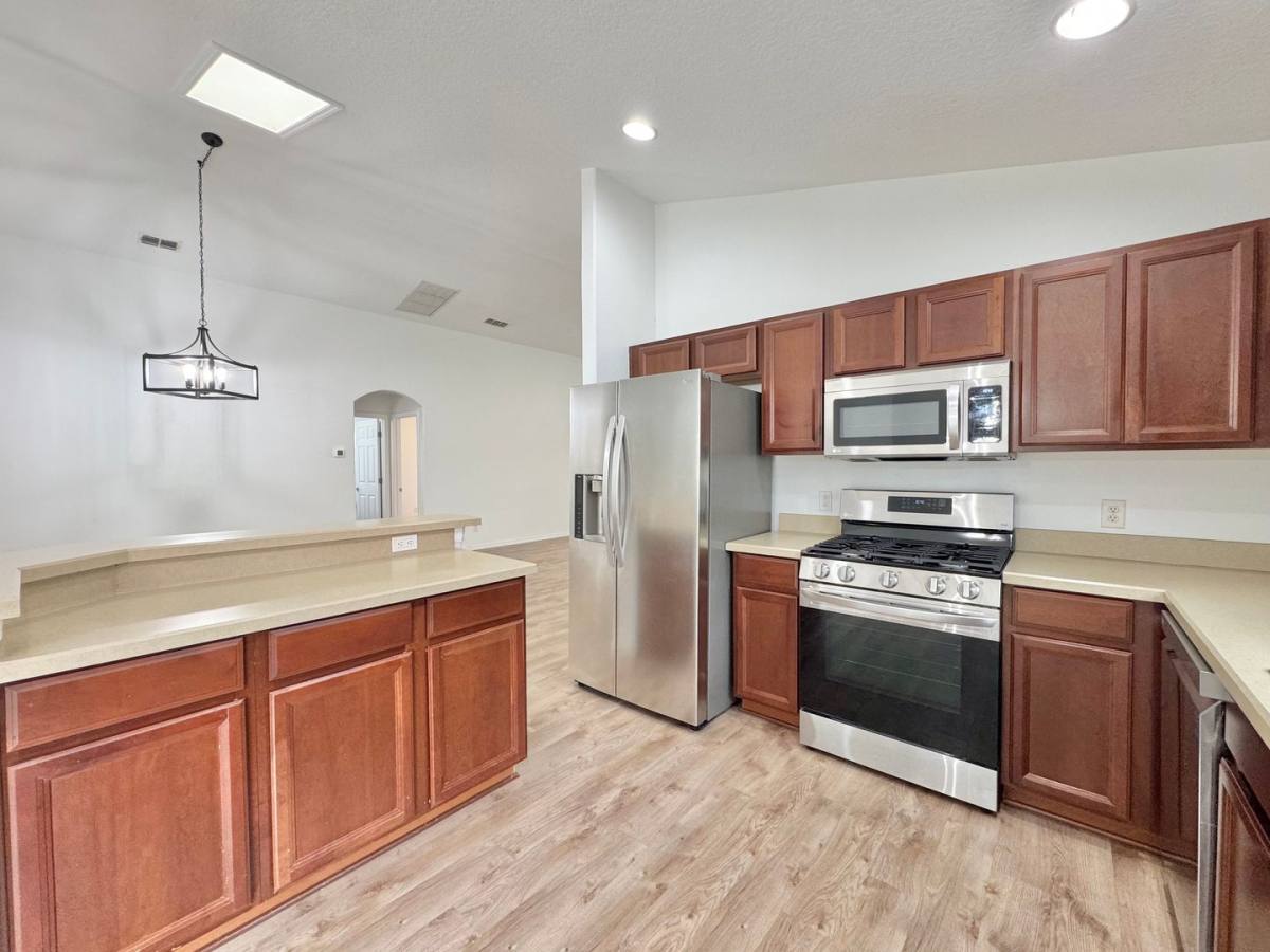 House for rent at 502 Viola Dr, Davenport, FL 33837