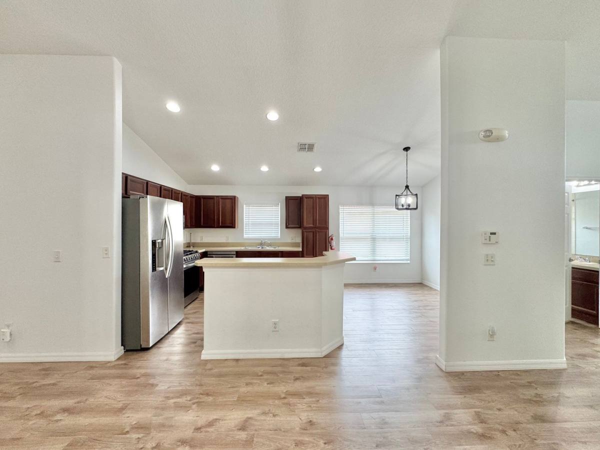 House for rent at 502 Viola Dr, Davenport, FL 33837