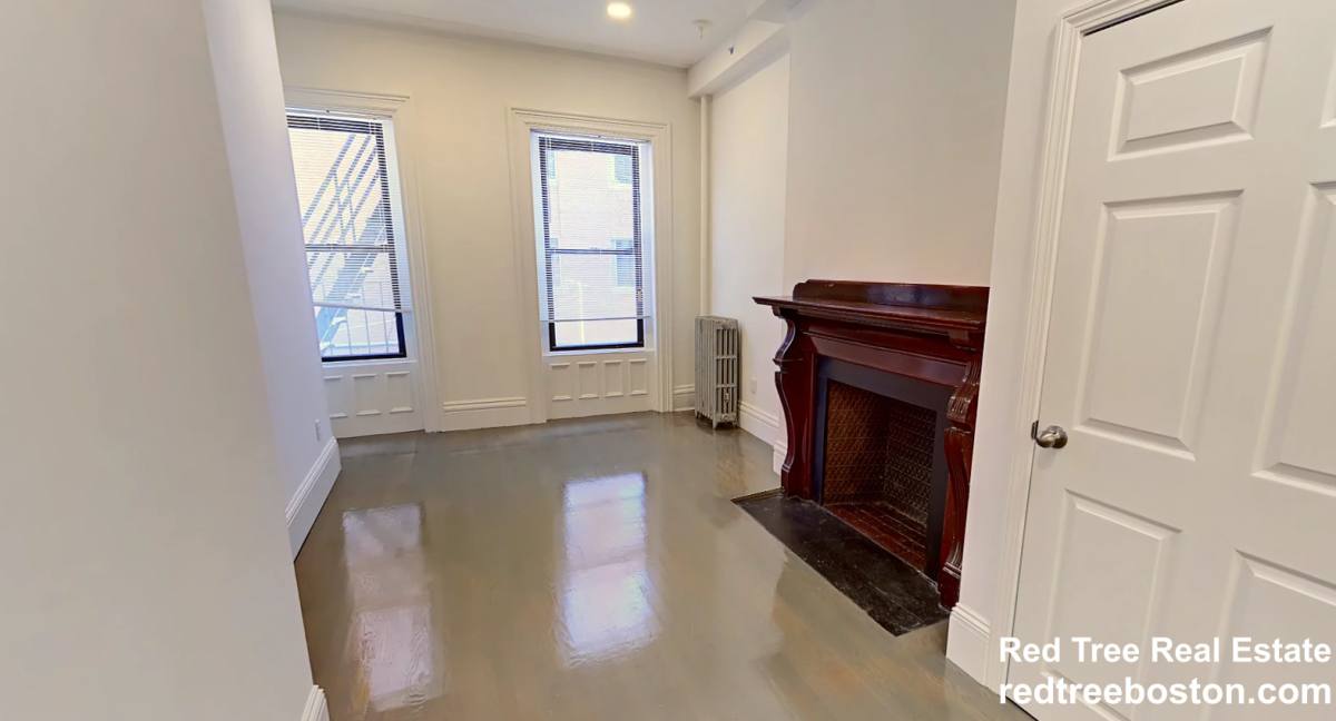 Apartment for rent at 270 Newbury St #2, Boston, MA 02116