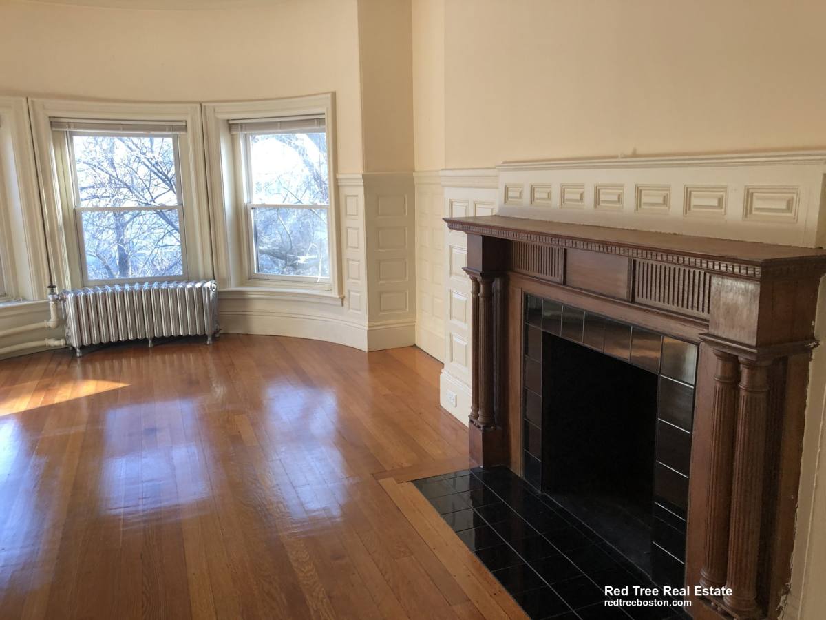 Apartment for rent at 379 Commonwealth Ave #6, Boston, MA 02115