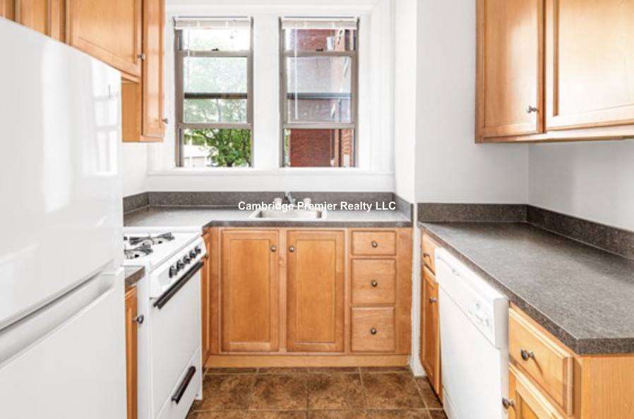 Apartment for rent at 1010 Massachusetts Ave #3, Cambridge, MA 02139