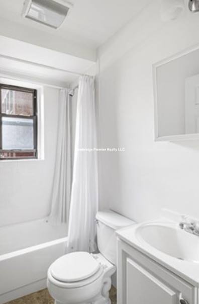 Apartment for rent at 1010 Massachusetts Ave #3, Cambridge, MA 02139