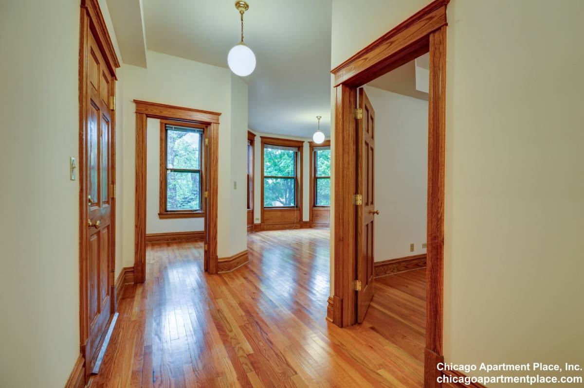Apartment for rent at 3722 N Fremont #2, Chicago, IL 60613